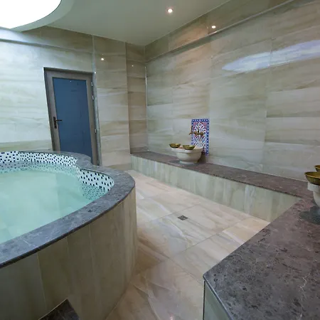 Ruba Palace Thermal Ξενοδοχείο 3*