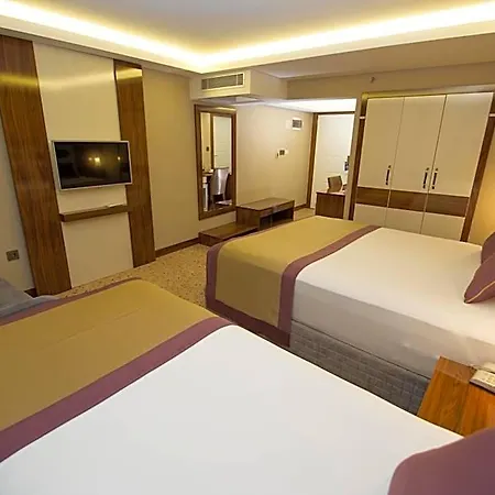 Ruba Palace Thermal Szálloda 3*